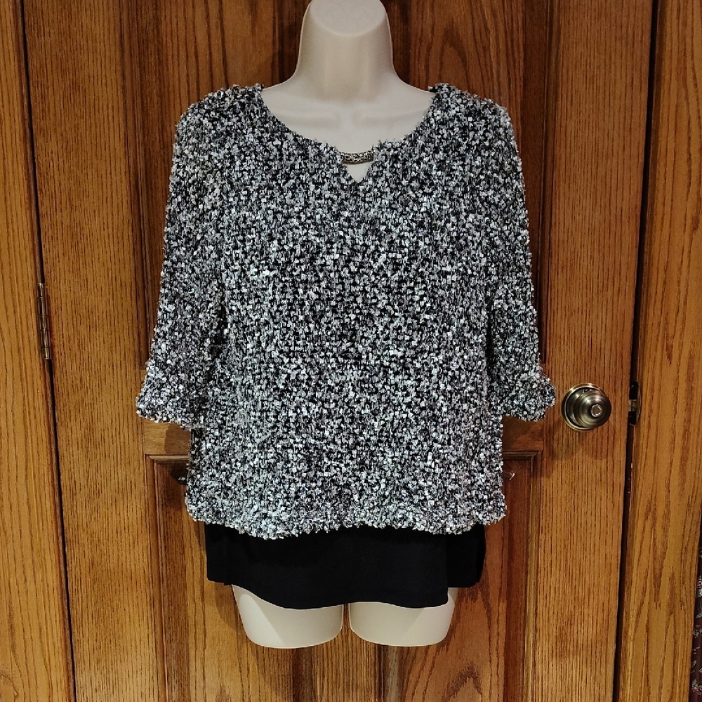 Alfred Dunner Black, Gray & White Sparkly Textured Top w/ Black "Skirt" MP